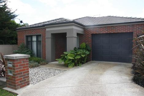 18 Arthur St, Alfredton, VIC 3350