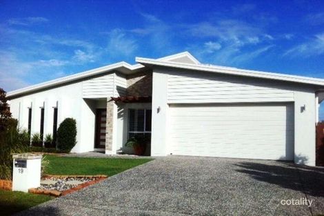 19 Airlie Cres, Pelican Waters, QLD 4551