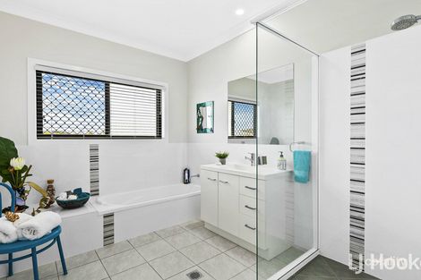 Property photo of 35 Whimbrel Place Boonooroo QLD 4650