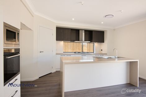 Property photo of 33 Brahman Road Box Hill NSW 2765