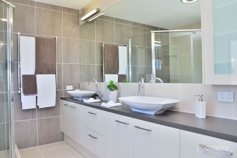Property photo of 20 Tomkins Esplanade Birtinya QLD 4575