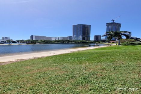 Property photo of 1/25-27 Hooker Boulevard Broadbeach Waters QLD 4218