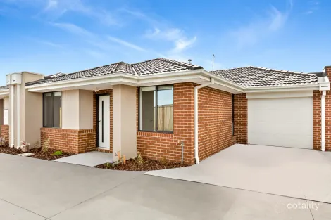 2/7 Botany Way, Pakenham, VIC 3810