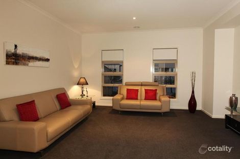 Property photo of 48 Mountainview Boulevard Cranbourne North VIC 3977