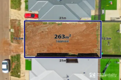 15 Harwich St, Rockbank, VIC 3335