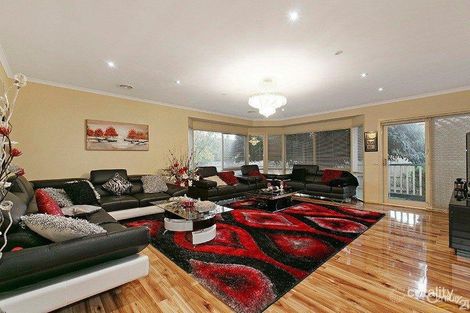 Property photo of 9 Boree Court Berwick VIC 3806