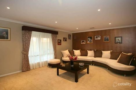 Property photo of 90 Moondarra Drive Berwick VIC 3806