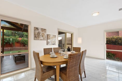Property photo of 28 Gresswell Park Drive Watsonia VIC 3087