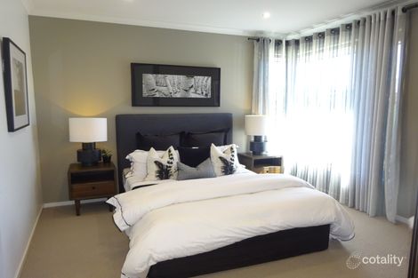 Property photo of 35 Newmarket Parade Mickleham VIC 3064
