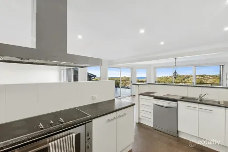 Property photo of 30 Coreen Drive Wamberal NSW 2260
