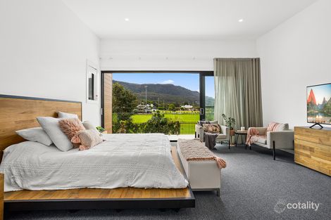 Property photo of 14B Clyde Close Thirroul NSW 2515