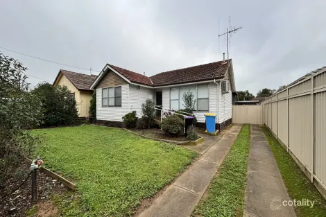 Property photo of 69 Carr Crescent Mooroopna VIC 3629