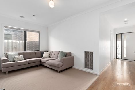 Property photo of 22 Maplewood Circuit Truganina VIC 3029