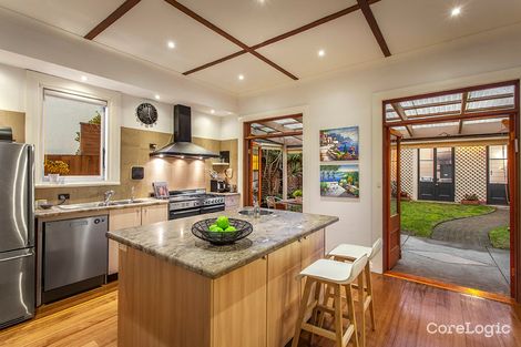 Property photo of 18 Orrong Grove Caulfield North VIC 3161