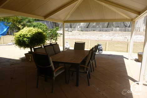 7 Honeysuckle Rmbl, Halls Head, WA 6210