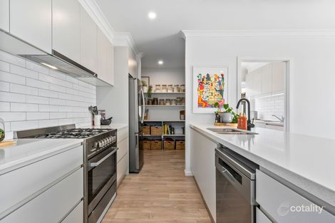 Property photo of 22 Dunkerrin Avenue Gisborne VIC 3437