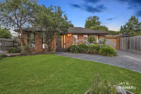 16 Rhonda Cl, Endeavour Hills, VIC 3802