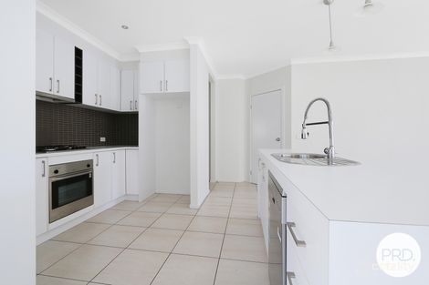 Property photo of 2/919 Padman Drive West Albury NSW 2640