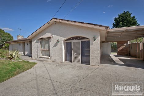 33 Henty St, Pakenham, VIC 3810