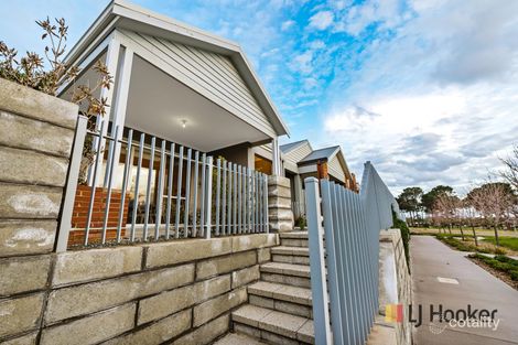 Property photo of 8 Skipsey Lane Ellenbrook WA 6069