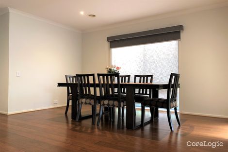 Property photo of 20 Grevillea Circuit Maidstone VIC 3012