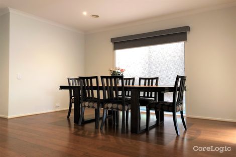 Property photo of 20 Grevillea Circuit Maidstone VIC 3012