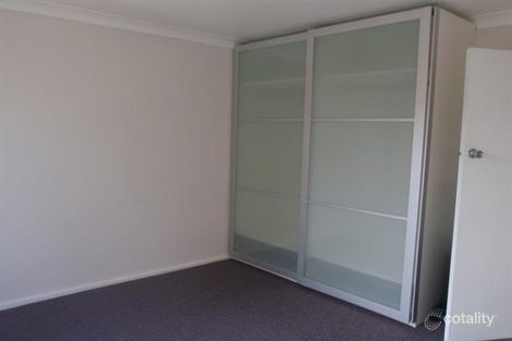 Property photo of 2/36 Kitchener Parade The Hill NSW 2300
