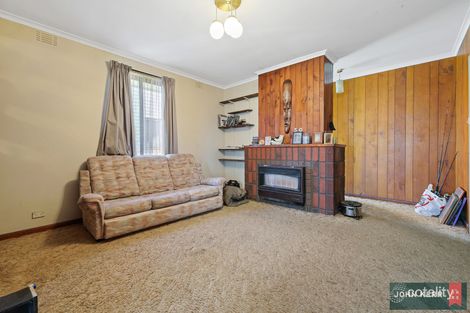 Property photo of 1 Lincoln Street Moe VIC 3825