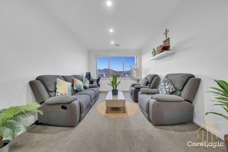 Property photo of 1 Aspire Avenue Clyde North VIC 3978