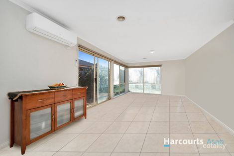 Property photo of 11 Taunton Court Narre Warren South VIC 3805