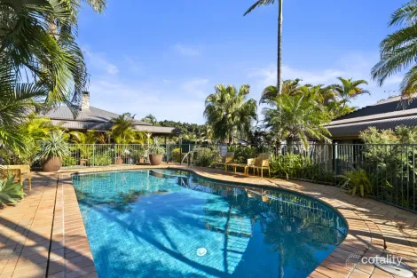 Property photo of 2/442 Pine Ridge Road Coombabah QLD 4216