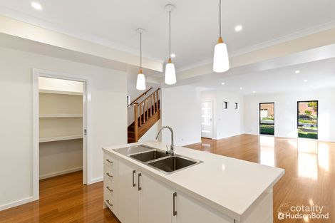 Property photo of 1/23 Warringal Street Bulleen VIC 3105