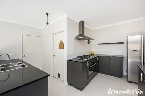 Property photo of 30 Kalyang Loop Byford WA 6122