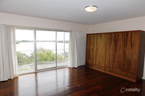 Property photo of 44 River Way Salter Point WA 6152