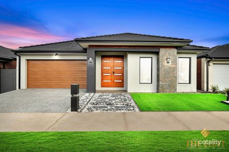 Property photo of 16 Rushmore Way Bonnie Brook VIC 3335