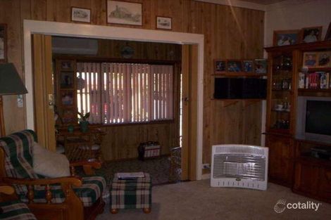 Property photo of 4 Hutchinson Street Redhead NSW 2290