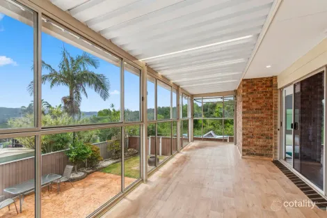 Property photo of 27 Coronet Place Dapto NSW 2530