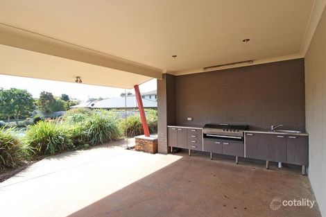 Property photo of 8 Whitsunday Place Redland Bay QLD 4165