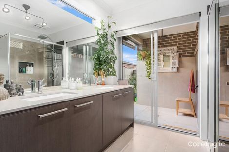 Property photo of 8 Mernoo Avenue Clyde North VIC 3978