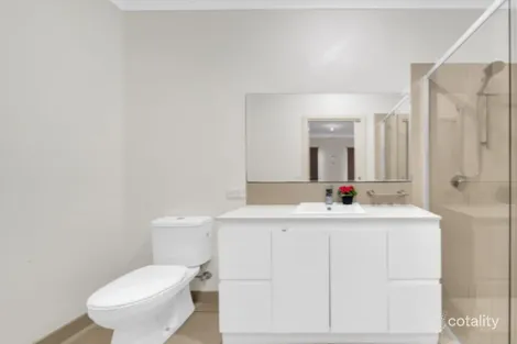 Property photo of 53 Lesdon Avenue Cranbourne VIC 3977