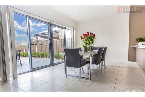Property photo of 1 Grattan Cove Craigieburn VIC 3064