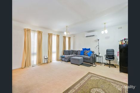 Property photo of 16 Elmstead Court Ferntree Gully VIC 3156