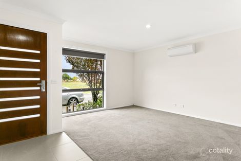 Property photo of 26 Swan Street Pakenham VIC 3810