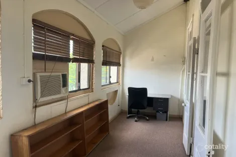 65 Mcdowall St, Roma, QLD 4455