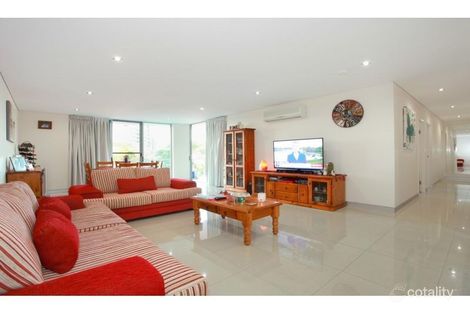 Property photo of 42/17 Marine Parade Redcliffe QLD 4020