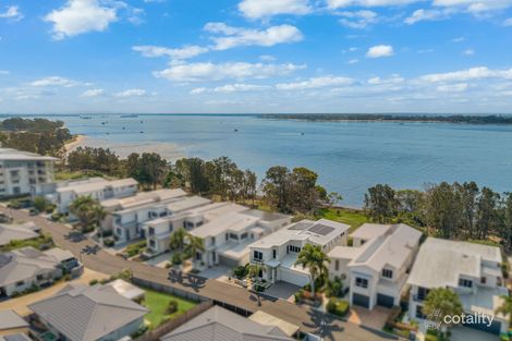 Property photo of 119/8 Spinnaker Drive Sandstone Point QLD 4511