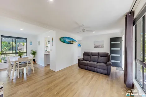 Property photo of 20 Hooper Crescent Tewantin QLD 4565
