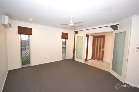 Property photo of 7 Pearlshell Court Ashfield QLD 4670