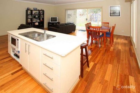 Property photo of 6/36 Wattlebird Crescent Reservoir VIC 3073