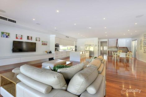 Property photo of 16 Wills Street Coorparoo QLD 4151